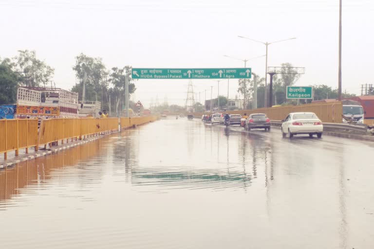 faridabad rain and water logging on national highway 19