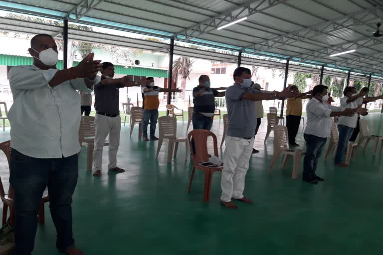 world-first-yoga-university