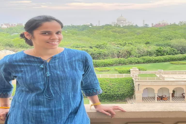 saina nehwal visited  tajmahal at agra