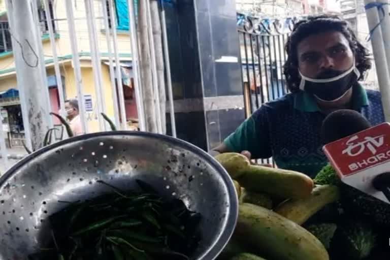 people suffer due to hike green chillies price in west bengal