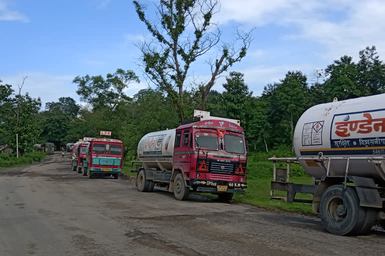 DRIVER PROTEST IN ASSAM TRIPURA BORDER