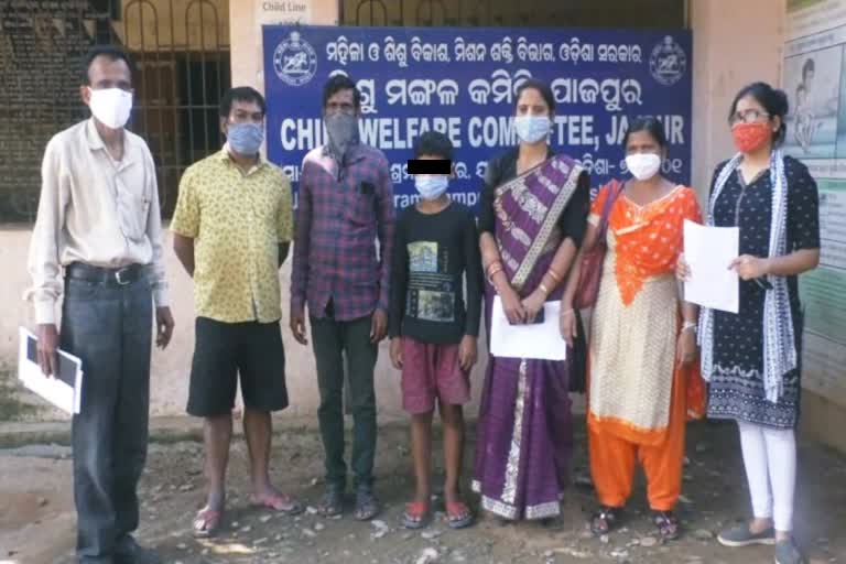 12 year old minor, minor from nepal, minor from nepal rescued from jajpur, ଓଡ଼ିଶାରୁ ମିଳିଲା ନେପାଳ ନାବାଳକ, ନେପାଳ ନାବାଳକ, ଶିଶୁ ମଙ୍ଗଳ କମିଟି, ଯାଜପୁର ଜିଲ୍ଲା ଶିଶୁ ସୁରକ୍ଷା ୟୁନିଟ