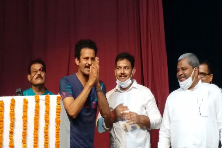 Manoj Bajpayee in patna