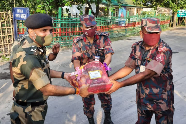 নজরদারি বাড়াতে কোচবিহারের চ্যাংড়াবান্ধা ইমিগ্রেশন চেকপোস্ট পরিদর্শন উত্তরবঙ্গ আইজির