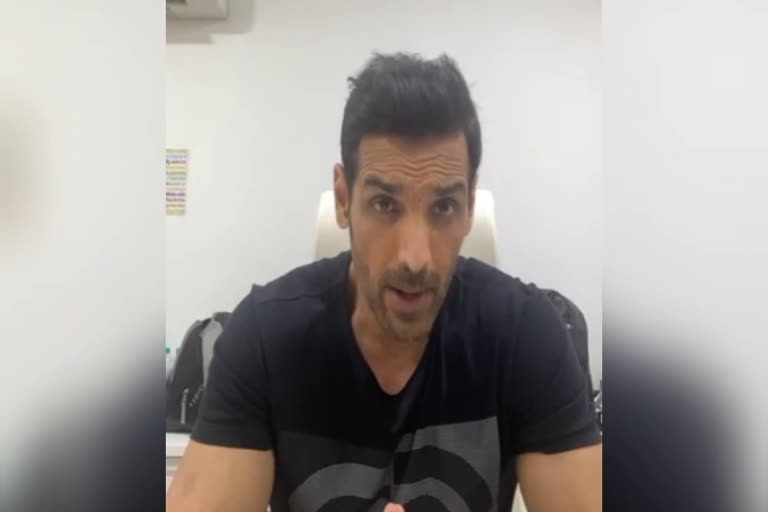 dog thrree legs cut, john Abraham react on dog killing