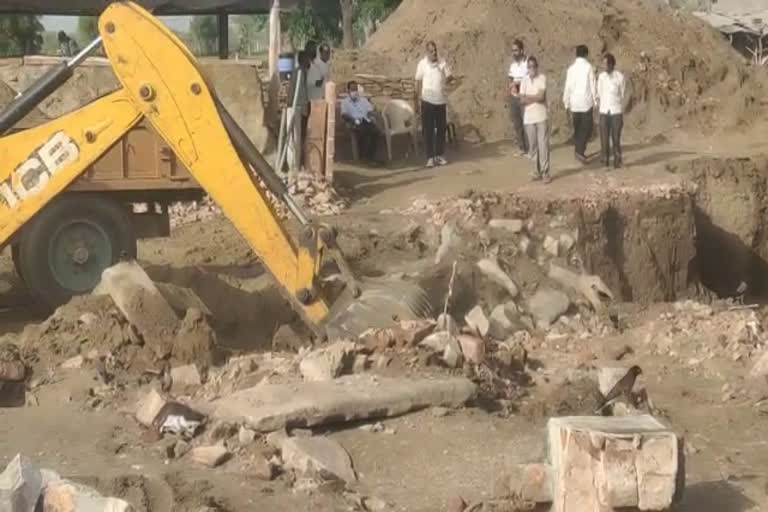 Rescue operation in pali, body of the worker