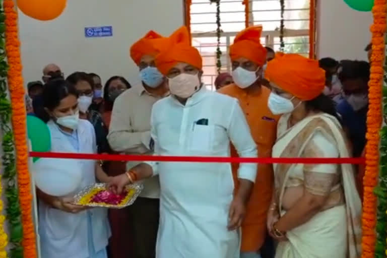 adesh gupta inaugurated operation theater in munrika