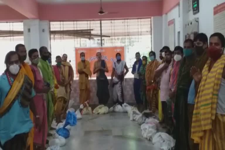 Hindu Jagaran Manch assistance to sevayat on covid19