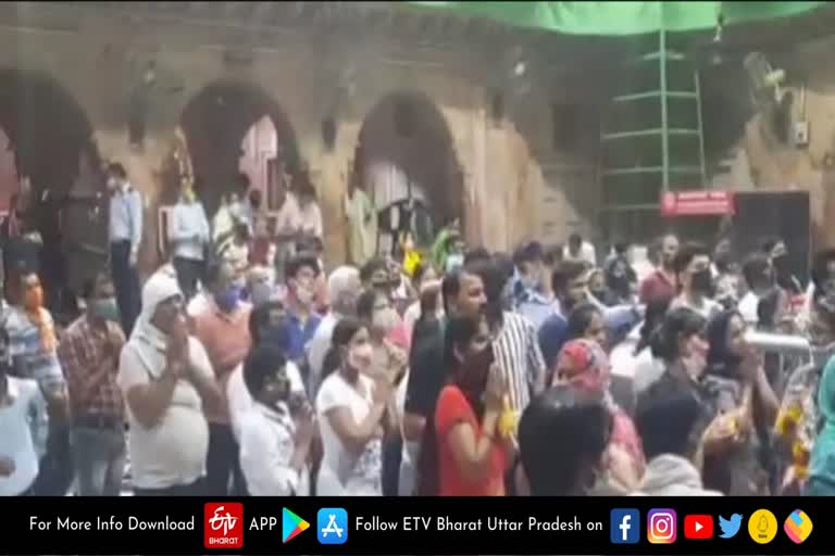 विश्व प्रसिद्ध बांके बिहारी मंदिर