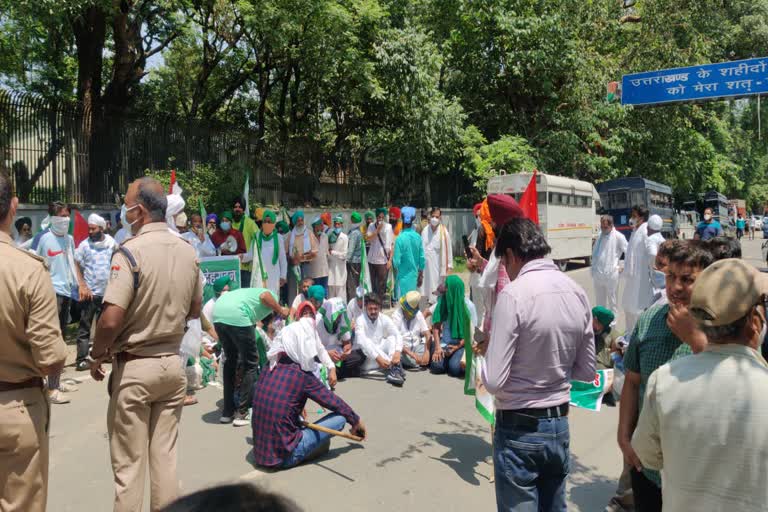 bku-farmers-marched-to-raj-bhavan-after-7-months-of-farmer-movement