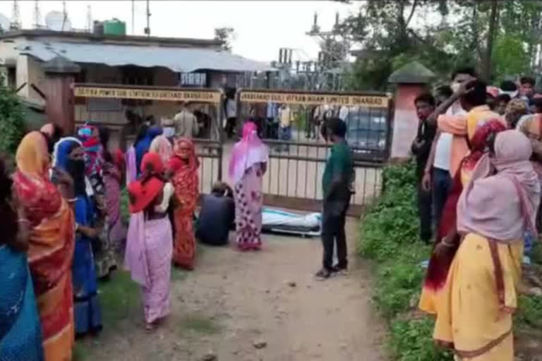 In Dhanbad Youth went to drink water in handpump died due to electric shock