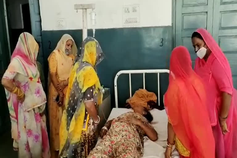 Mother-son crushed by car in land dispute, जमीन विवाद में मां-बेटे को कार से कुचला