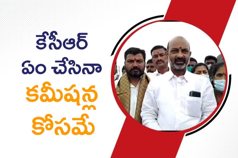 'ఎన్నికలు వస్తేనే కేసీఆర్​కు ఎస్సీలు, ఎస్టీలు గుర్తుకొస్తారు'