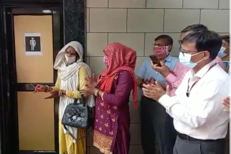 ndmc chairman inaugurates third gender public-toilet near pti club in new delhi