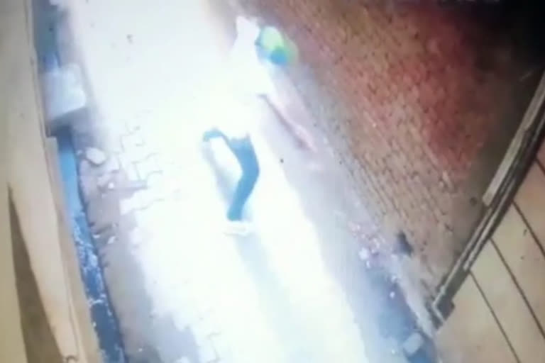 GHAZIABAD Firing on Sabhasad CCTV FOOTAGE