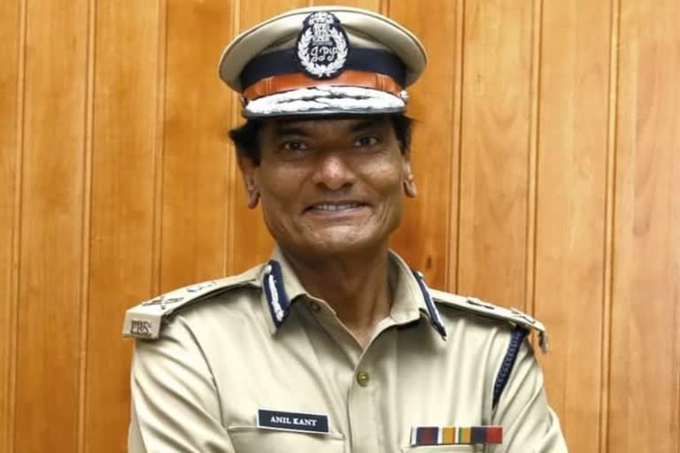 anilkant taken charge as DGP  anilkant ips  new kerala dgp  കേരള ഡിജിപി  കേരള പൊലീസ് വാർത്തകള്‍  അനില്‍കാന്ത്  കേരള പൊലീസ് ട്രോള്‍  kerala police troll