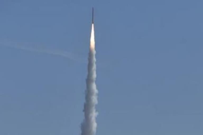 kuwait launches its first 1 kg satellite into space