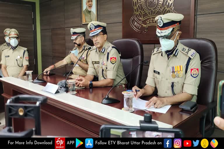 ips mukul goel  dgp of uttar pradesh  new dgp of up  director general of police  uttar pradesh police  ips mukul goel takes charge  dgp  up government  आईपीएस मुकुल गोयल  उत्तर प्रदेश डीजीपी  पुलिस महानिदेशक उत्तर प्रदेश  यूपी के नए डीजीपी  उत्तर प्रदेश सरकार  यूपी पुलिस मुख्यालय