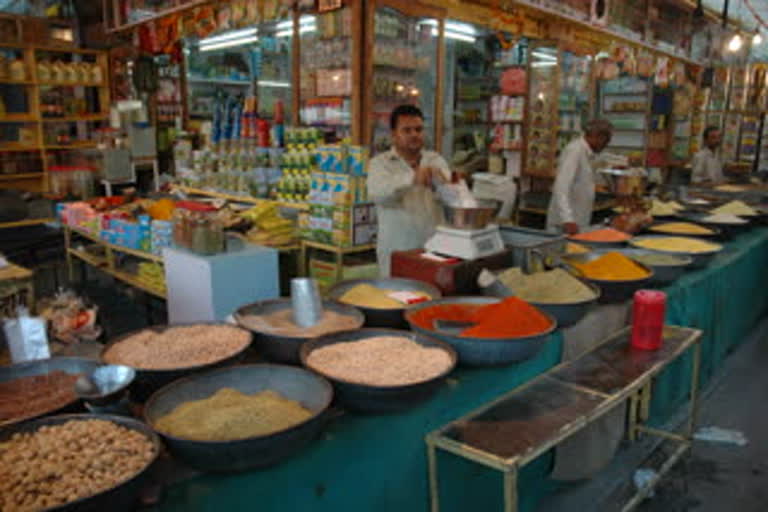 retail wholesale trades  MSMEs  small and medium enterprises  ചില്ലറ, മൊത്ത വ്യാപാരികൾ  nitin gadkari  കേന്ദ്ര മന്ത്രി നിധിൻ ഗഡ്‌കരി