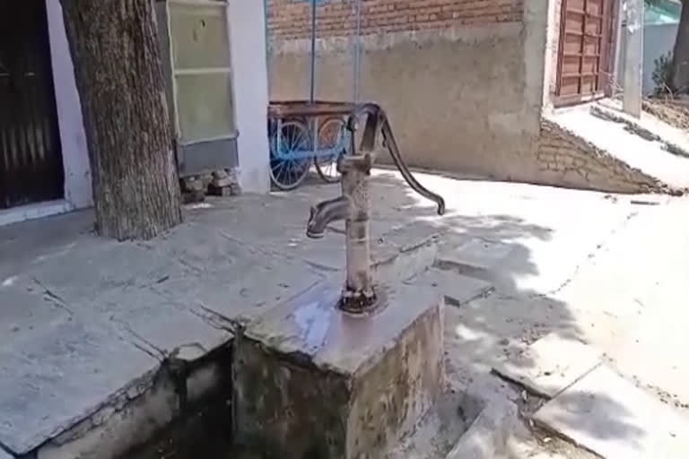 गांव में पानी की समस्या, water problem in village