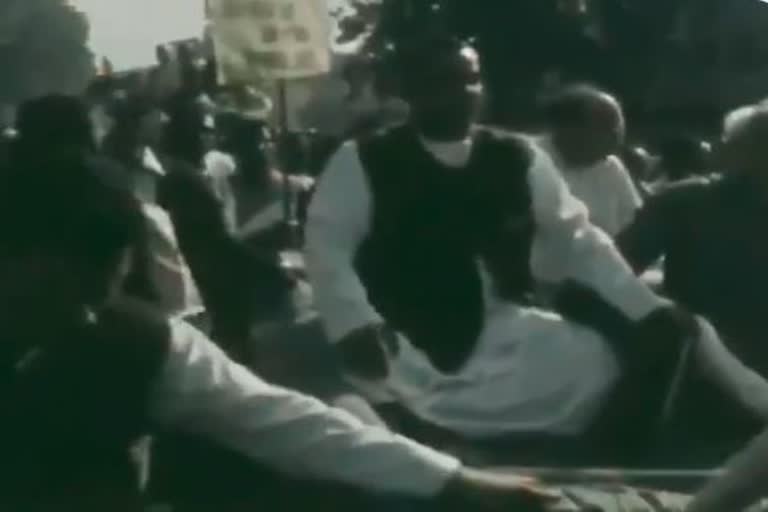 Vajpayee's 1973 petrol price hike protest