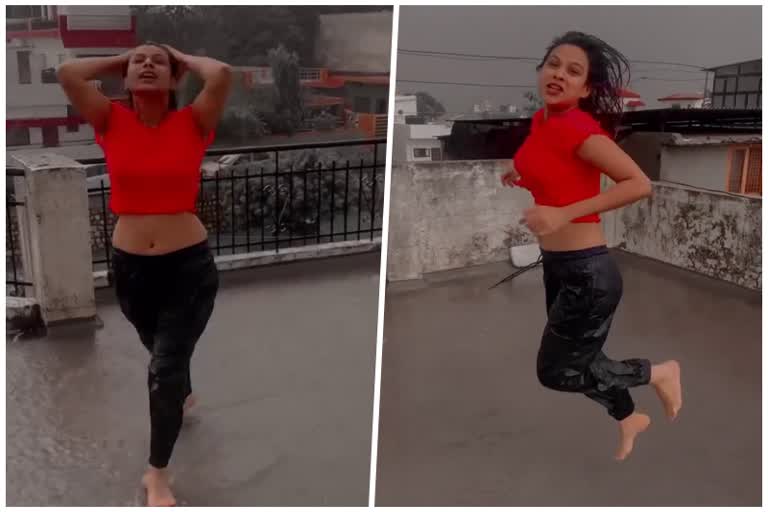 nia sharma dancing