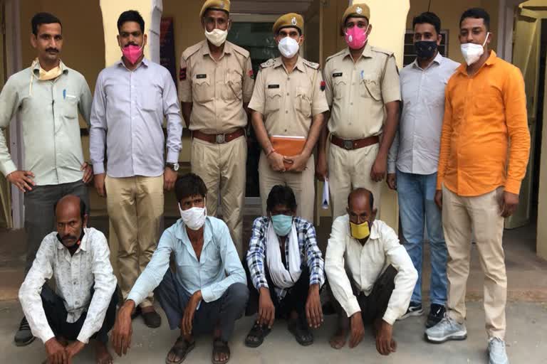 410 grams of smack seized, 410 ग्राम स्मैक जब्त