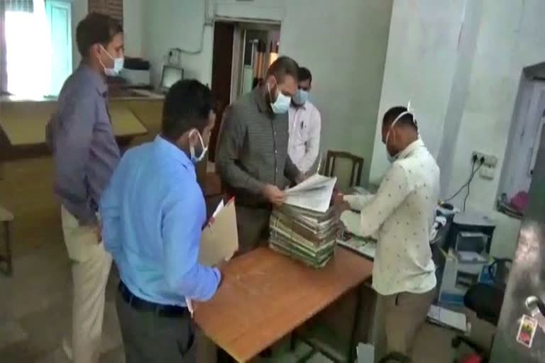 bilaspur-collector-did-surprise-inspection-of-tehsil-office