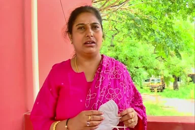 mla poornima srinivas reacts to hdk controversial statement