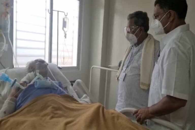 Siddaramaiah inquired about the health of G Madhegowda