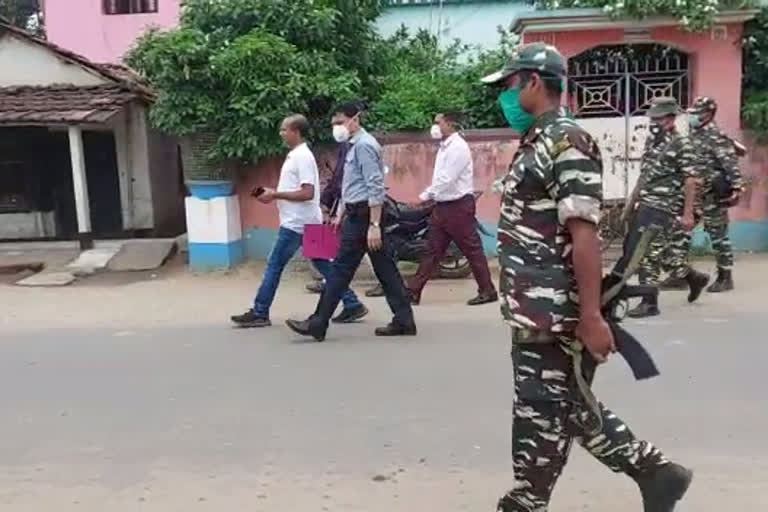 National Human Rights Commissions delegation talk to victims of post poll violence in east bardhaman