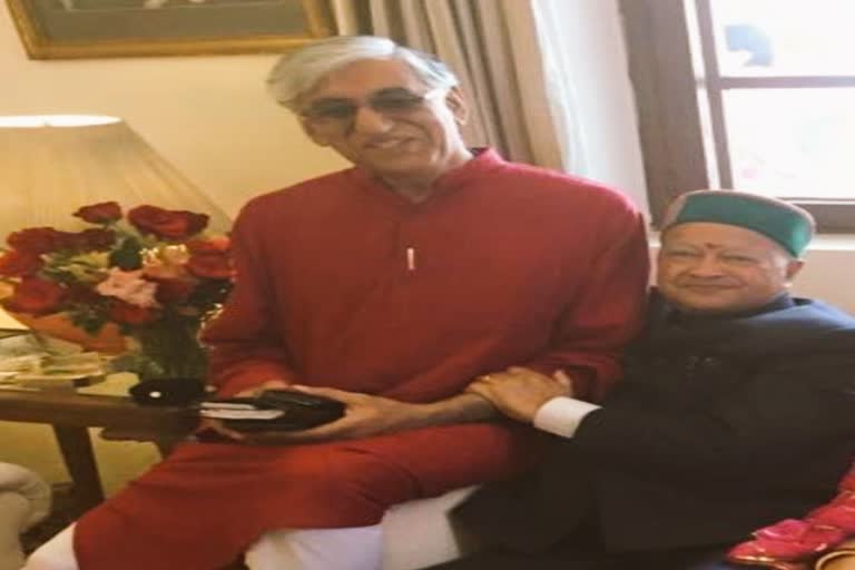 ts singhdeo pays tribute to former cm virbhadra singh