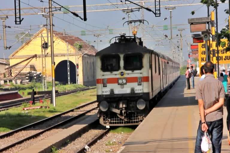 katpadi section is in under maintainance  changes in train timing  chennai news  chennai latest news  காட்பாடியில் பொறியியல் பராமரிப்பு பணி  ரயில் நேரத்தில் மாற்றம்  பராமரிப்பு பணி  ரயில் நேரம்