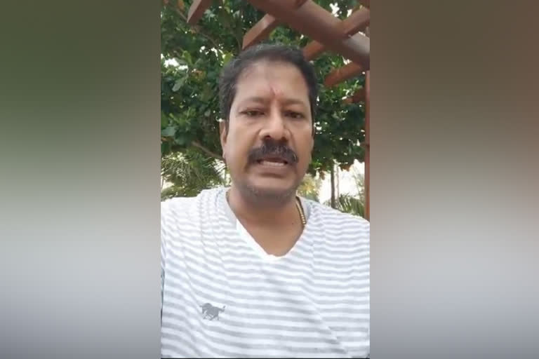 admk district secretary viral video  viral video  perambalur admk district secretary  perambalur admk district secretary viral video  perambalur news  perambalur latest news  neet exam  பெரம்பலூர் மாவட்ட அதிமுக செயலாளர்  அதிமுக செயலாளர் பதிவிட்டு வீடியோ வைரல்  வைரல் வீடியோ  பெரம்பலூர் மாவட்ட அதிமுக செயலாளர் பதிவிட்ட வீடியோ வைரல்