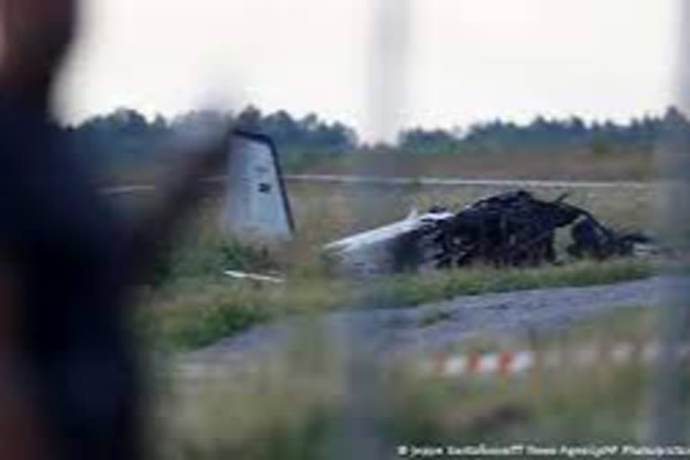 9 skydivers dead after skydiving plane crashes in Sweden