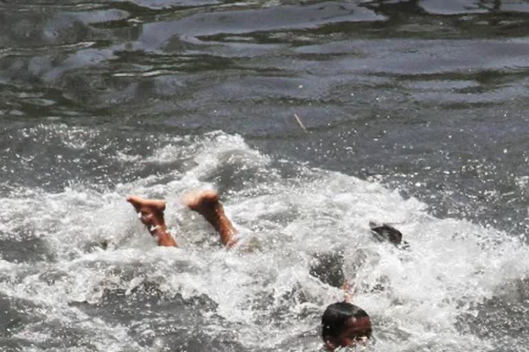 करौली में तालाब में डूबने से 4 बच्चों की मौत, 4 children died due to drowning in pond in Karauli