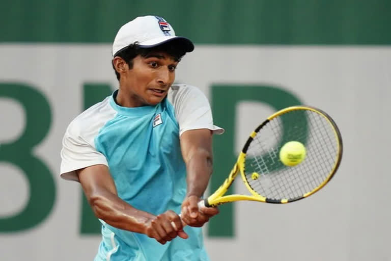 indian-american-samir-banerjee-wins-wimbledon-boys-single-title