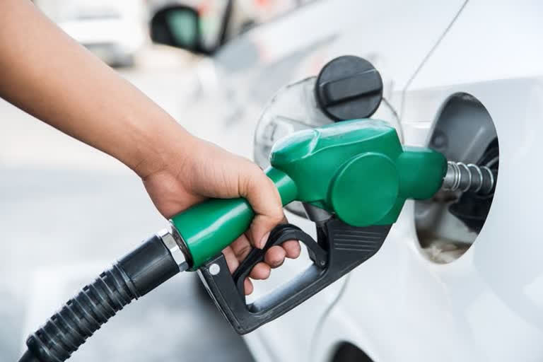 Petrol Diesel Price: Petrol price across 101 today, diesel became cheaper