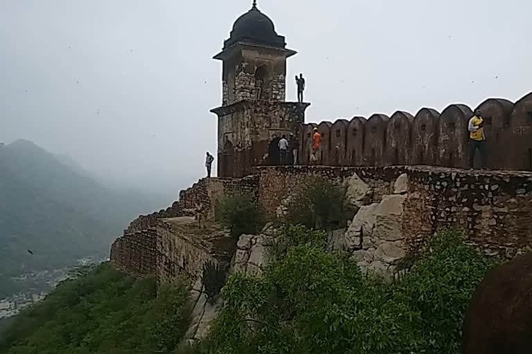 lightning strike on watch tower in amer jaipur