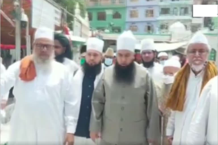 رضا اکیڈمی: بین مذ ہب ناشائستہ الفاظ استعمال کرنے کے خلاف قانون بنانے کی اپیل