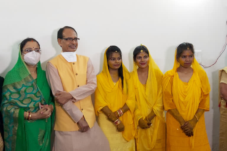 adopted daughters of cm shivra