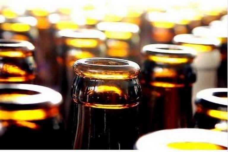 Liquor to be sold online in Guwahati for a month on experimental basis  ഓണ്‍ലൈന്‍ വഴി മദ്യവില്‍പന  Assam Cabinet  liquor will be sold online in Guwahati for a month  Assam Minister Pijush Hazarika  Assam Cabinet has decided that liquor will be sold online in Guwahati  Chief Minister Himanta Biswa Sarma  മന്ത്രി പിജുഷ് ഹസാരിക  ഓൺലൈന്‍ മദ്യ വിൽപന  മുഖ്യമന്ത്രി ഹിമന്ത ബിശ്വ ശർമ്മ