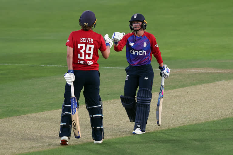 England Women Beat India Women In 3rd T20I BY 8 WICKETS and win series 2-1