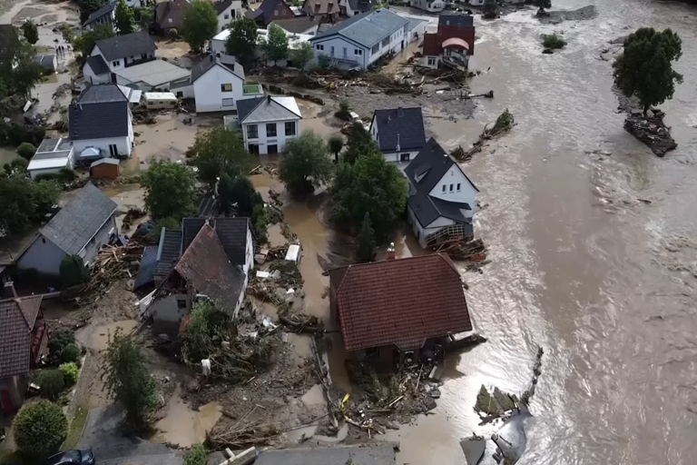 Deadly flooding leaves trail of damage in Germany