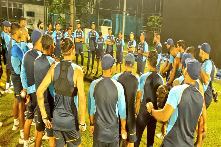 Shikhar Dhawan  Indian team practice  India vs Sri Lanka  BCCI  ശ്രീലങ്കൻ പര്യടനം  ശിഖാർ ധവാൻ  ബി.സി.സി.ഐ  സഞ്ജു സാംസണ്‍  ദേവ്ദത്ത് പടിക്കൽ  ഭുവനേശ്വര്‍ കുമാര്‍  കൊവിഡ്  practice session  Ind vs SL