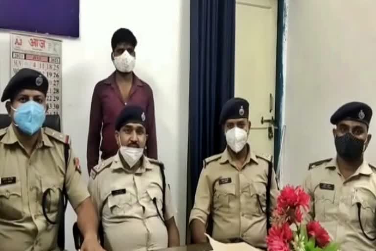 fraud-arrested-in-dhanbad