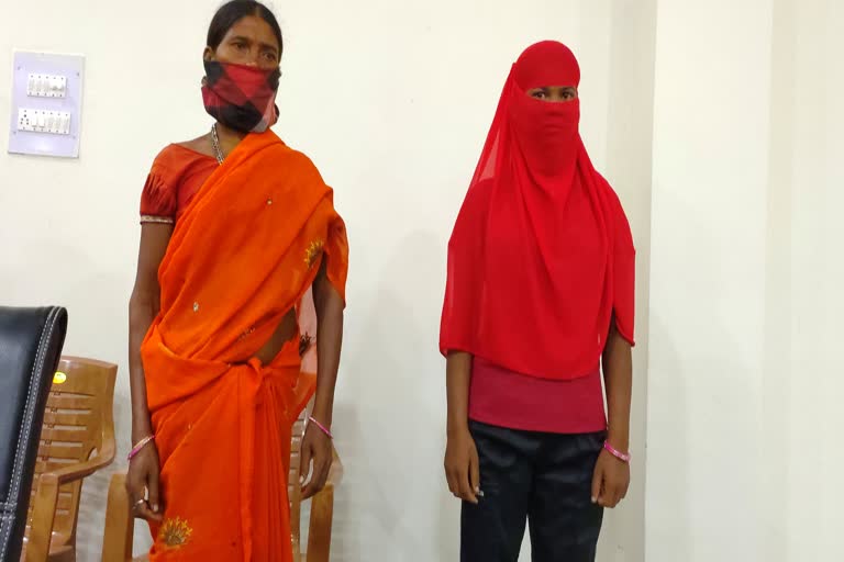 minor-female-naxal-surrendered-in-narayanpur