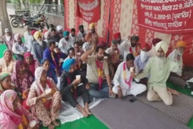 Grade four government employees end hunger strike