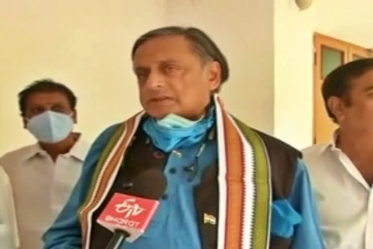 Senior Congress leader Shashi Tharoor