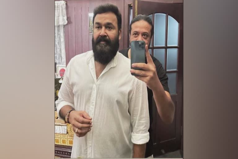 mohanlal  brodaddy  prithviraj  mohanlal new look in beard photo viral  താടി ലുക്കിൽ മോഹൻലാൽ  ബ്രോ ഡാഡി ലുക്കെന്ന് ആരാധകർ  മോഹൻലാൽ  ബ്രോ ഡാഡി  പൃഥ്വിരാജ്